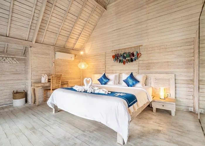 Mesari Hut7 - Just 3 Minutes Walk To The - La Plancha *